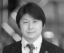 木立に囲まれた家　担当アーキテクト