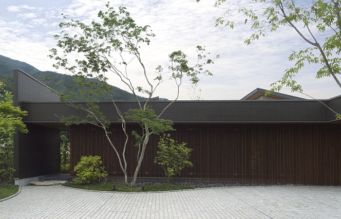FACADE　山の眺望の家　02