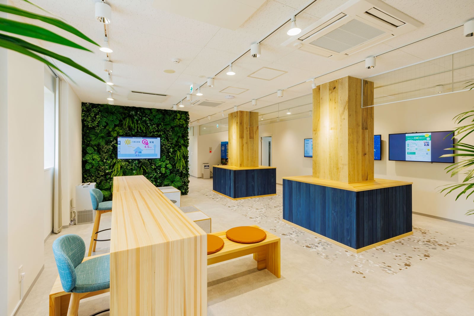 株式会社フォーバル 打合せスペース 写真