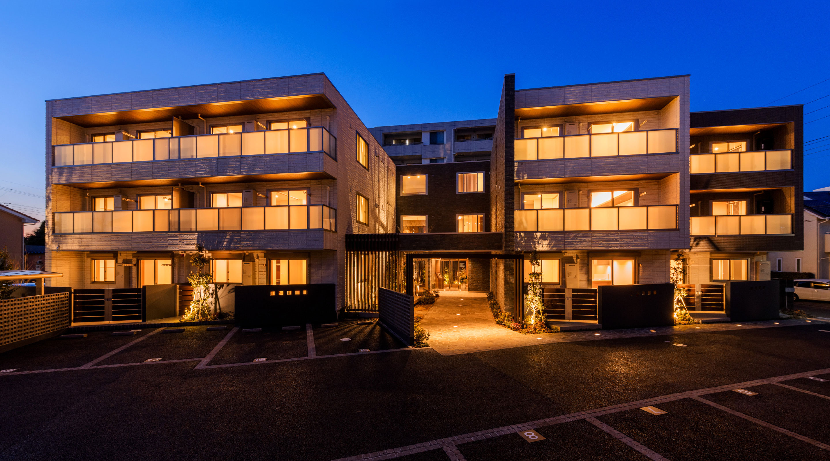 堂々とした品格が漂う、重厚なフォルム。