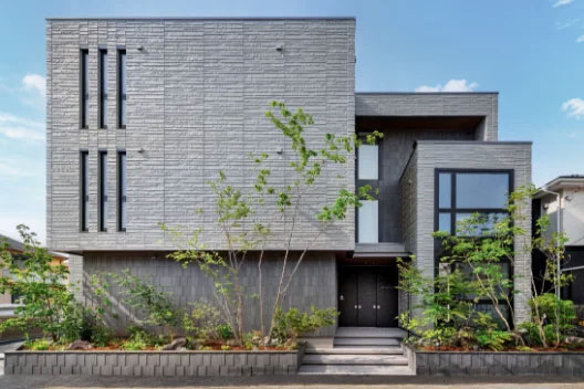 三郷市｜3階建て賃貸住宅