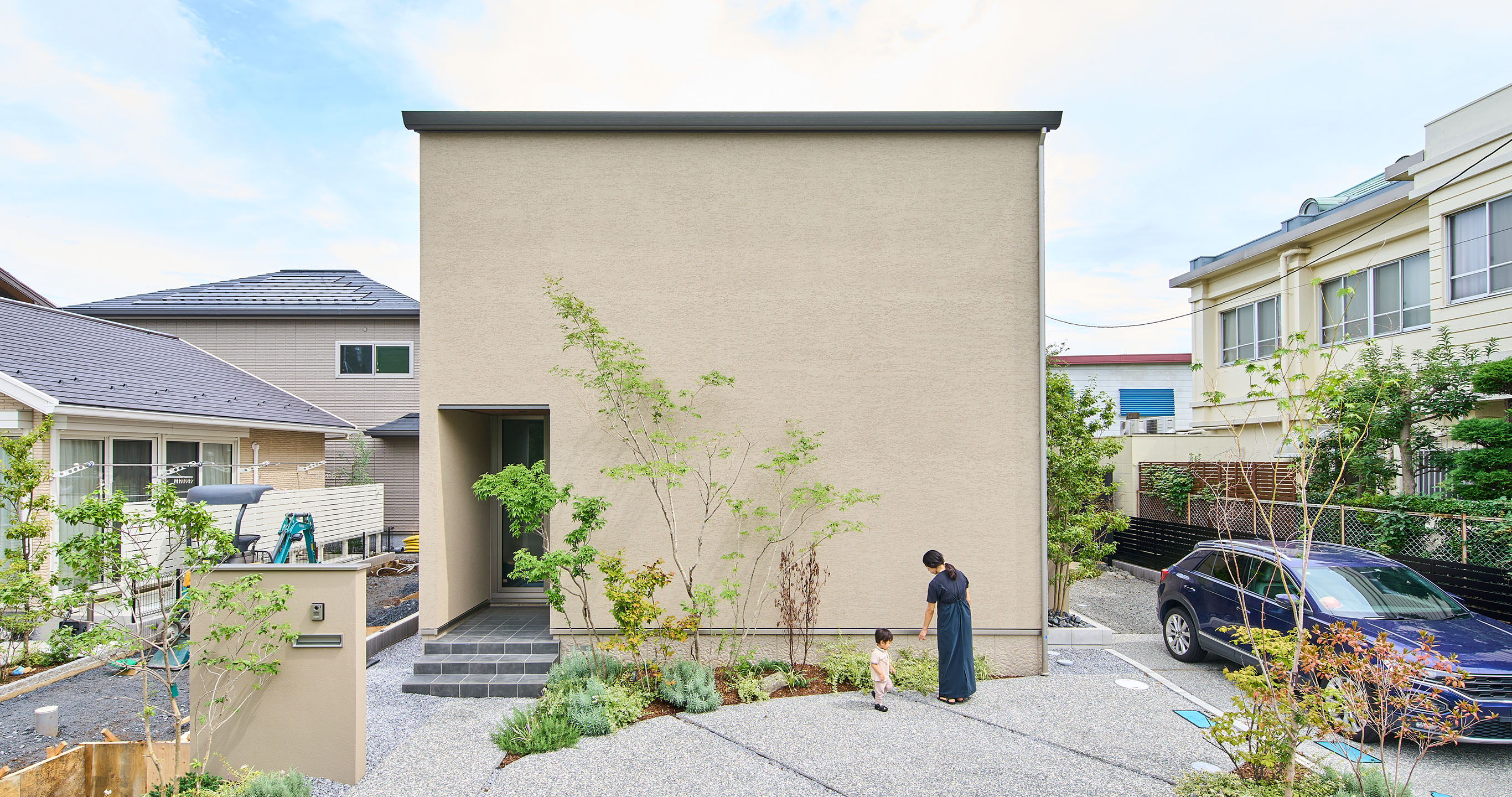 主庭（西側）の壁