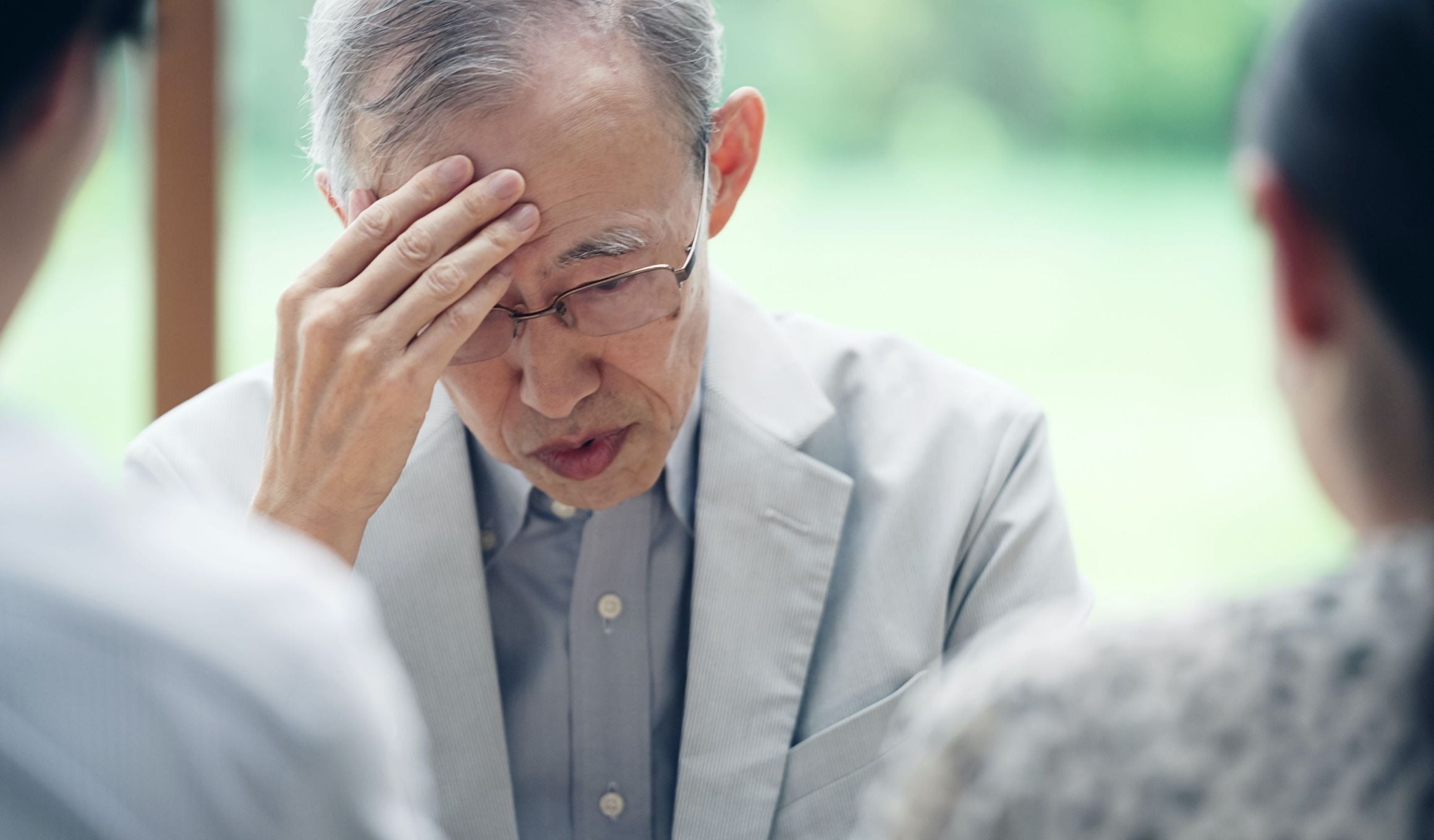 相談するお客様のイメージ