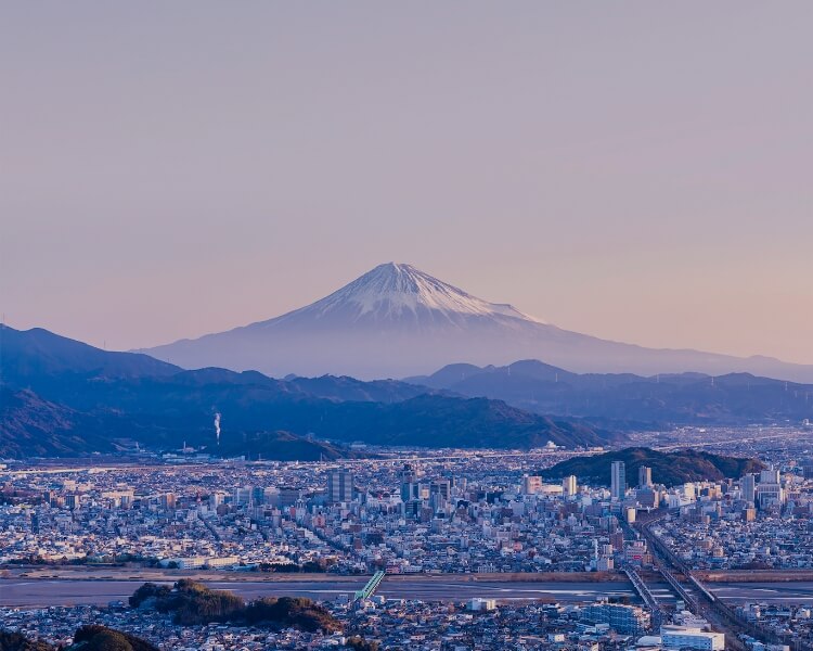 富士山と街並み